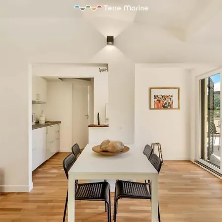 Reborn House, Terremarine Apartament *