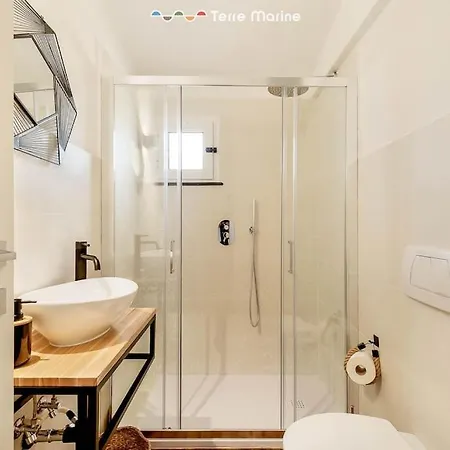 Reborn House, Terremarine Апартаменти Ла-Спеція